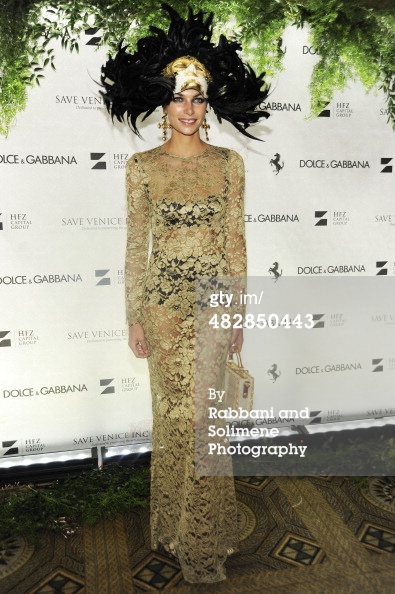 Jessica Hart_Save Venice Enchanted Garden Ball_April 4 2014