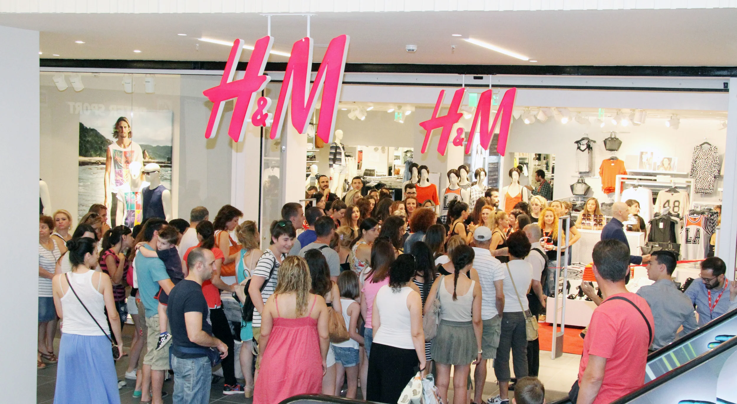 Ήρθε το νέο FASHION SPOT στο ΜEDITERRANEAN COSMOS