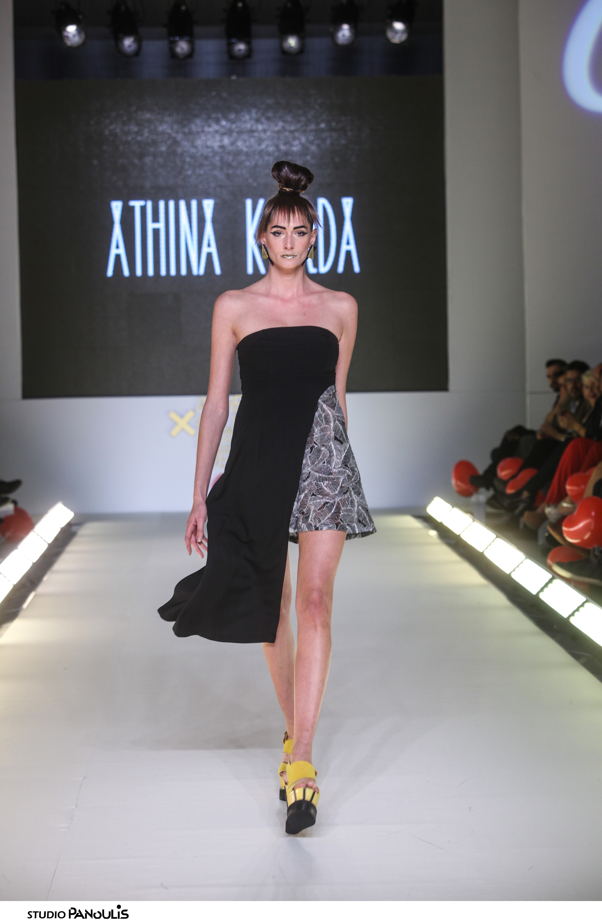  Athina Korda/Catwalk 