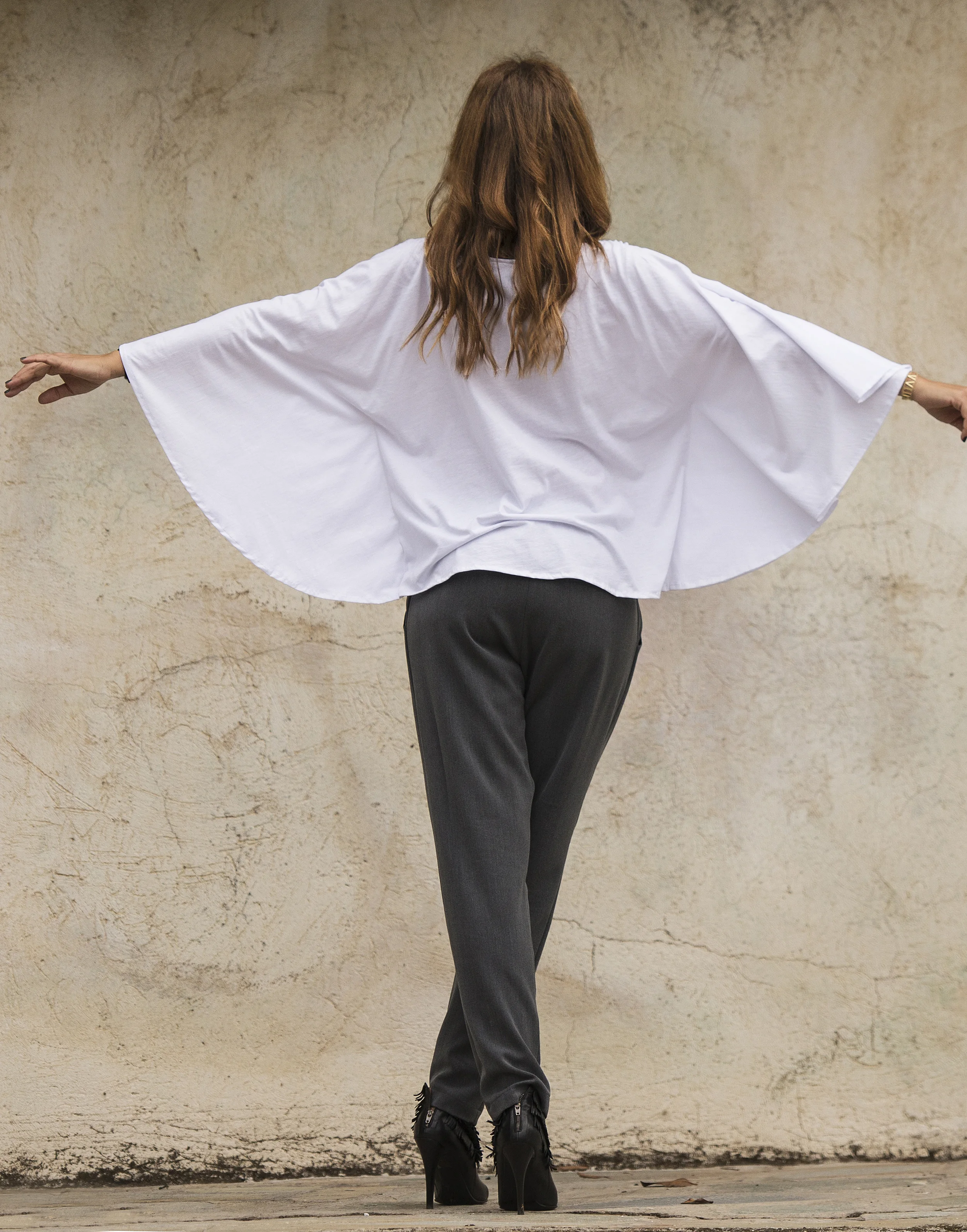 BLP PONCHO STYLE BLOUSE WHITE 2.jpg