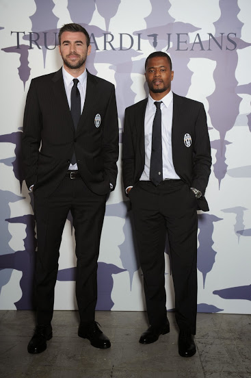 Andrea Barzagli e Patrice Evra.JPG