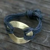 Οι μοναδικές χειροποίητες δημιουργίες κοσμημάτων της Eleanna Katsira 