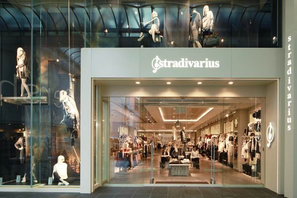 Η Stradivarius ετοιμάζεται να λανσάρει την ανδρική της κολεξιόν