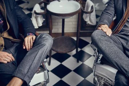  Massimo Dutti Barber Shop lookbook – Η μέρα δύο στιλάτων ανδρών 
