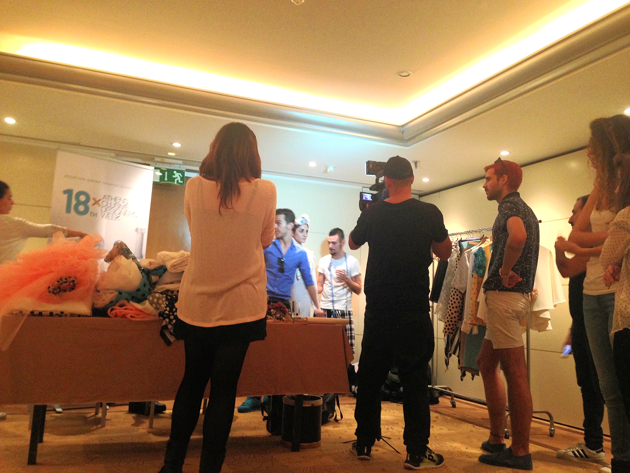 Backstage από τα fittings για την εκθαμβωτική συλλογή “SCORPIO”  του ταλαντούχου Leon! 