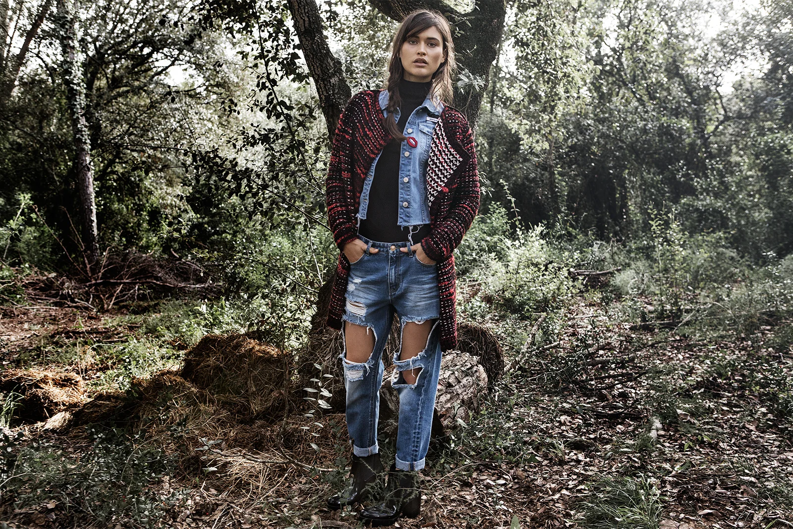 Stradivarius_Chloe_in_the_woods (13).jpg