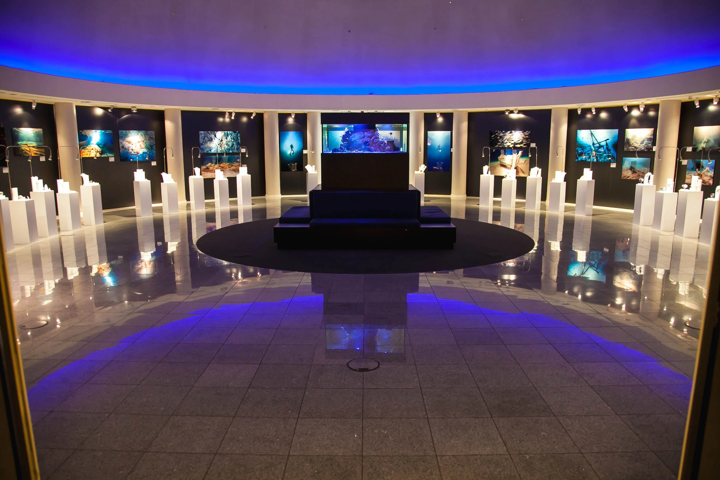 Η SWAROVSKI παρουσίασε την νέα συλλογή «SEA OF SPARKLE» για την Άνοιξη/Καλοκαίρι 2016 σε μία φαντασμαγορική εκδήλωση στο Πλανητάριο