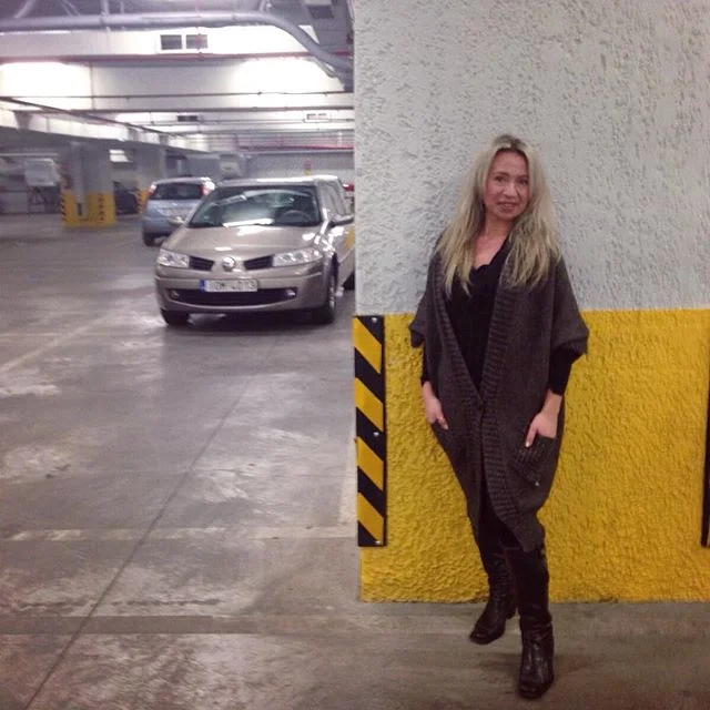 A #loose #cardigan is a good match for different #outfits!
