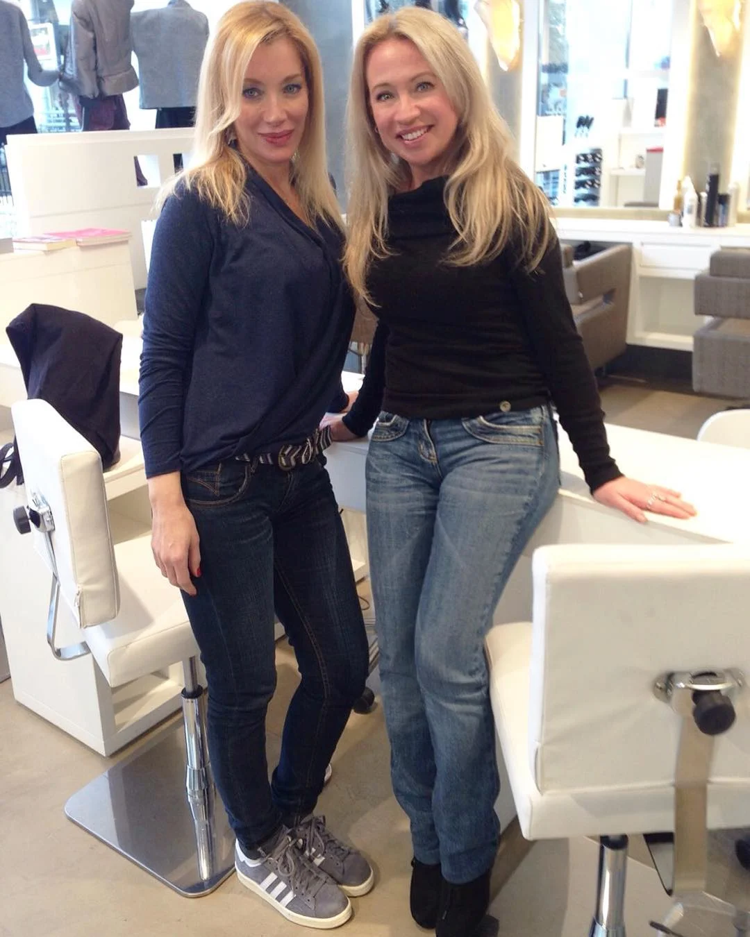 We had a great time with my beloved @dorara_hahlakis at @beautyworksglyfada!!😍 Such a great #service thank you guys!!❤️