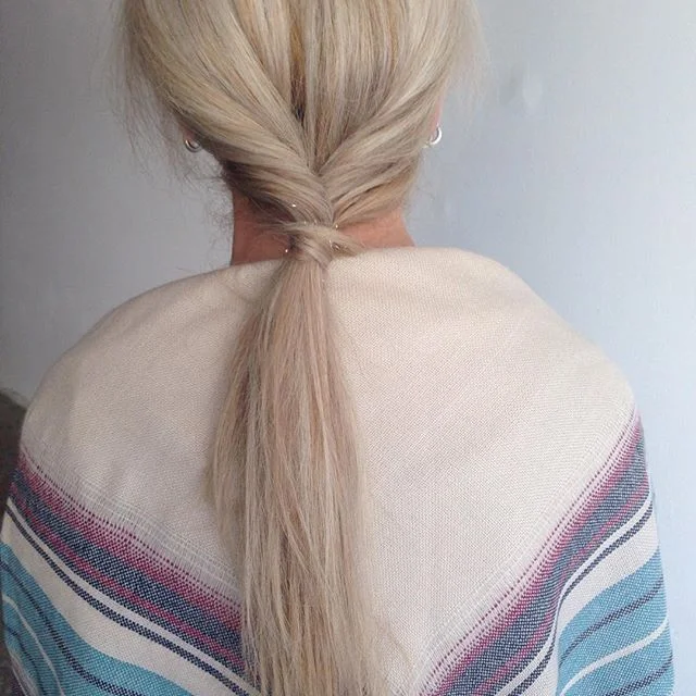 #Twisted #ponytail #hairstyle #twistedponytail#hair#myhair#style#look#hairstylist#hairoftheday#ootd#blogger#vickysstyle#fashion#fashionista#instahair#instastyle#streetstyle#iceblonde#blonde