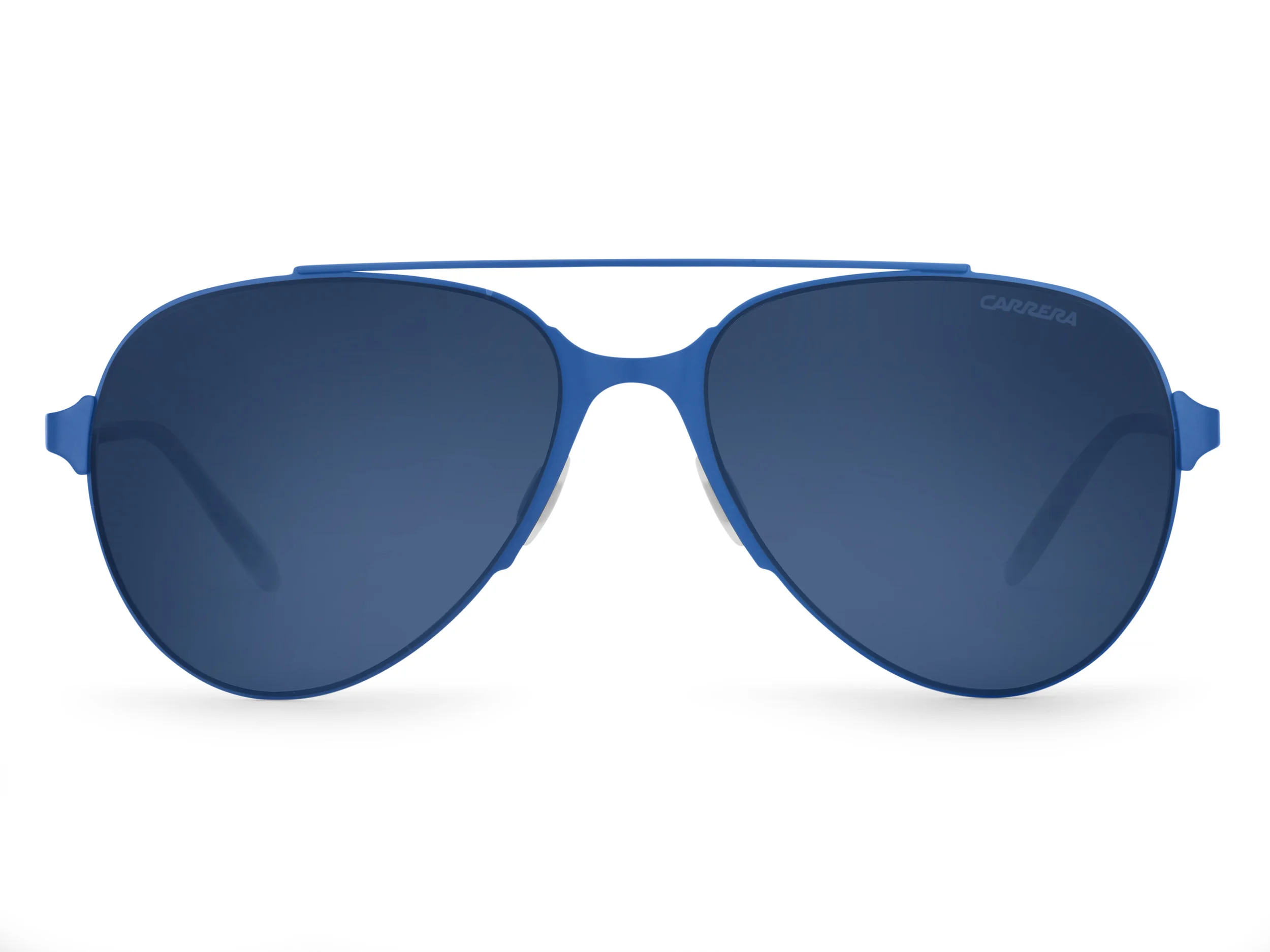 Το εμβληματικό επανασχεδιασμένο μοντέλο πιλότου αποτελεί τον πυρήνα της νέας signature συλλογής Carrera για την  Aνοιξη/Καλοκαίρι 2016