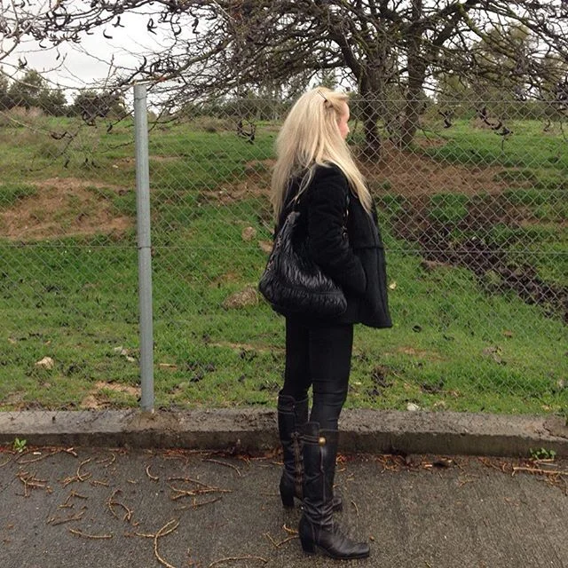 #Total #black is always a great choice!✔️ #totalblack#look#ootd#lookoftheday#outfit#countryside#style#blogger#vickysstylecom#lifestyle#streetstyle#fashion#fashionista#potd#lookbook#instastyle#mylook