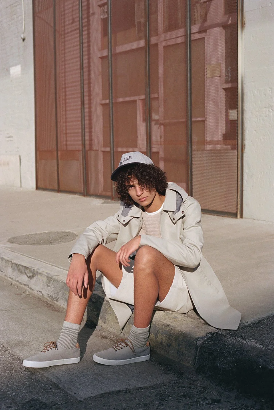 Η σειρά PULL&BEAR DAILY STANDARDS παρουσιάζει τις τελευταίεες τάσεις σε κλασικά κομμάτια με σύγχρονη άποψη