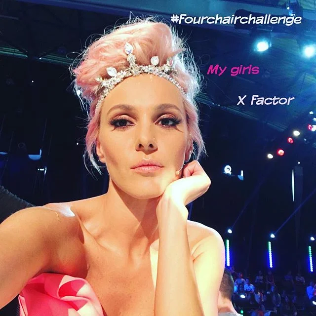 Το εντυπωσιακό total pink look της Tamta στο Chair Challenge του X Factor Greece!