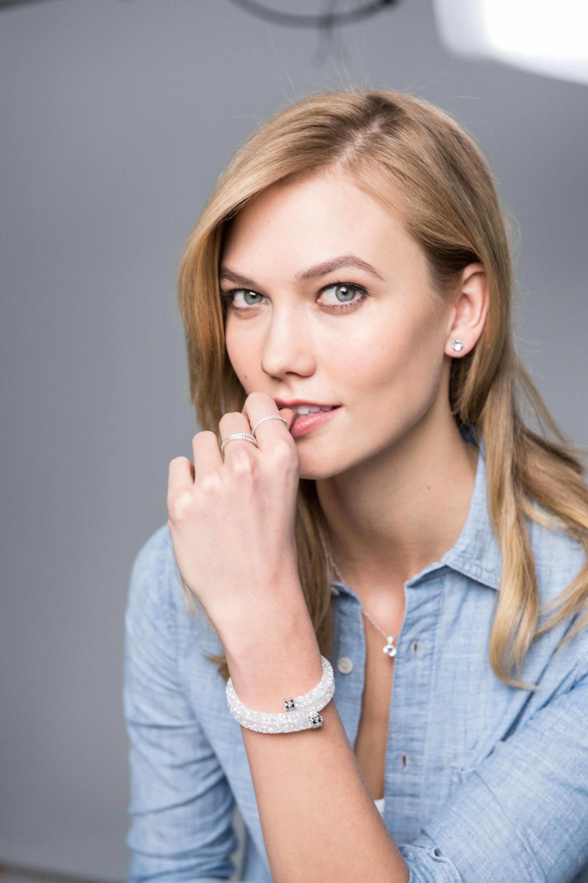 Η Karlie Kloss λάμπει ως νέα πρέσβειρα της SWAROVSKI 