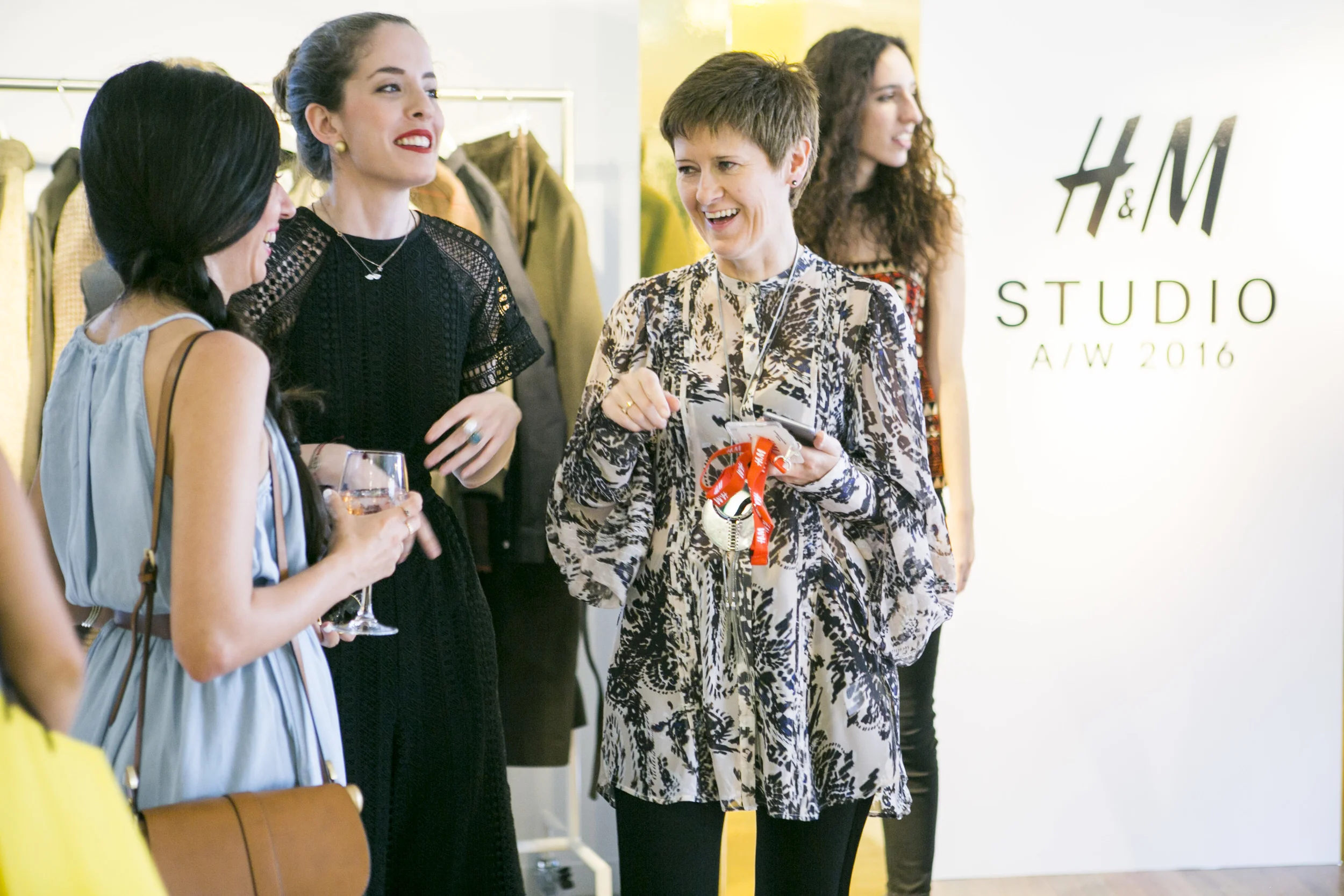  Μία ξεχωριστή παρουσίαση για την γυναικεία, ανδρική και παιδική συλλογή Studio της H&M για το Φθινόπωρο/Χειμώνα 2016