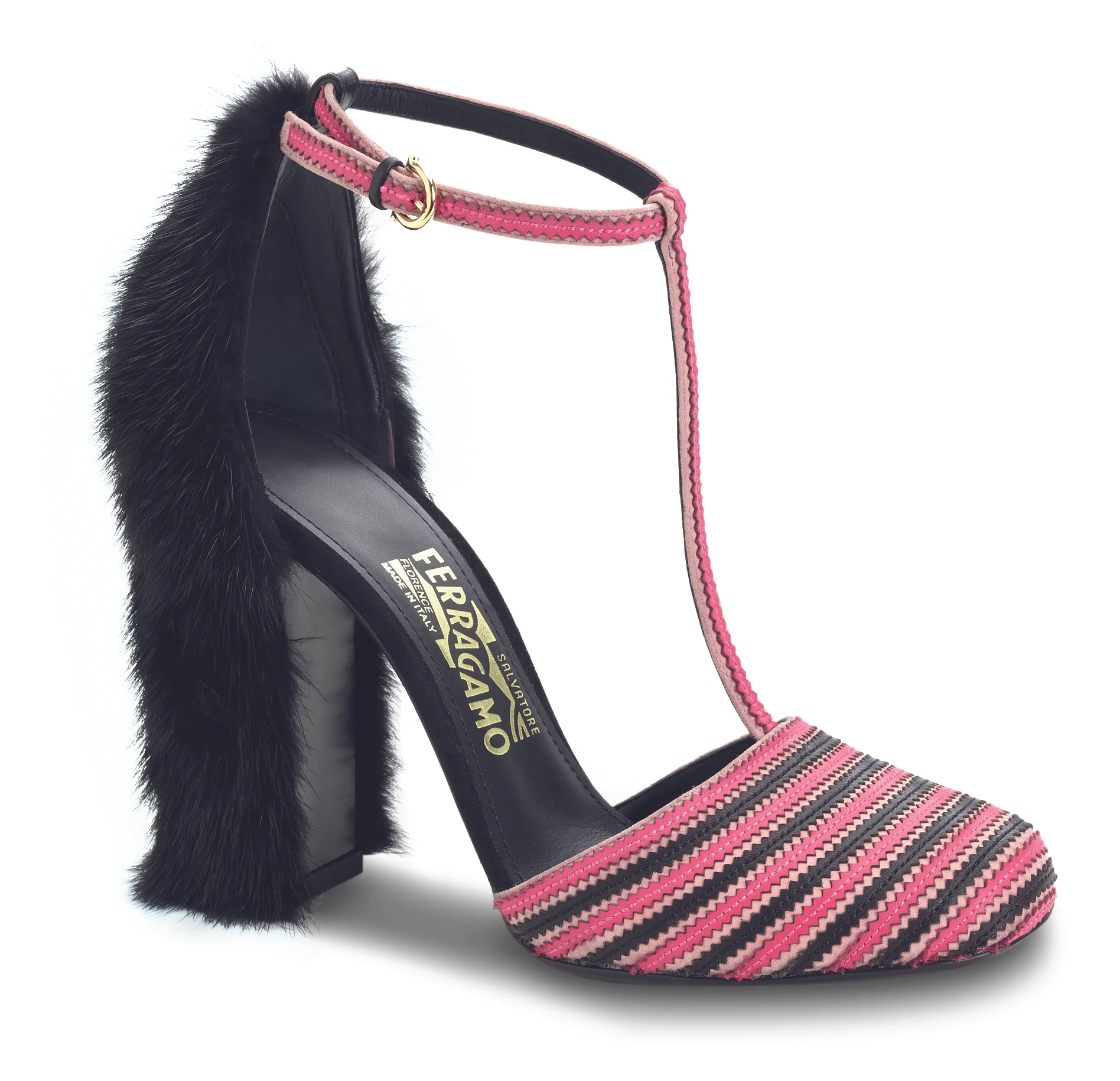 Γνωρίζουμε την γυναίκα Salvatore Ferragamo που εντυπωσιάζει κερδίζοντας τα βλέμματα αυτό το Φθινόπωρο!