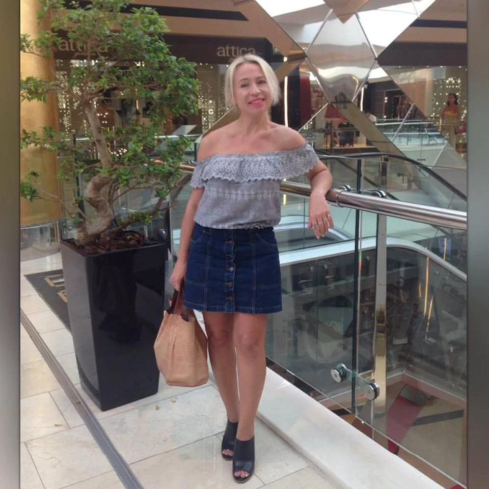 #Denim #trend..👖#Aline#skirt#denimskirt#offtheshoulder#top#shopping#hall#mygoldenhall#styleblogger#vickysstylecom#fashion