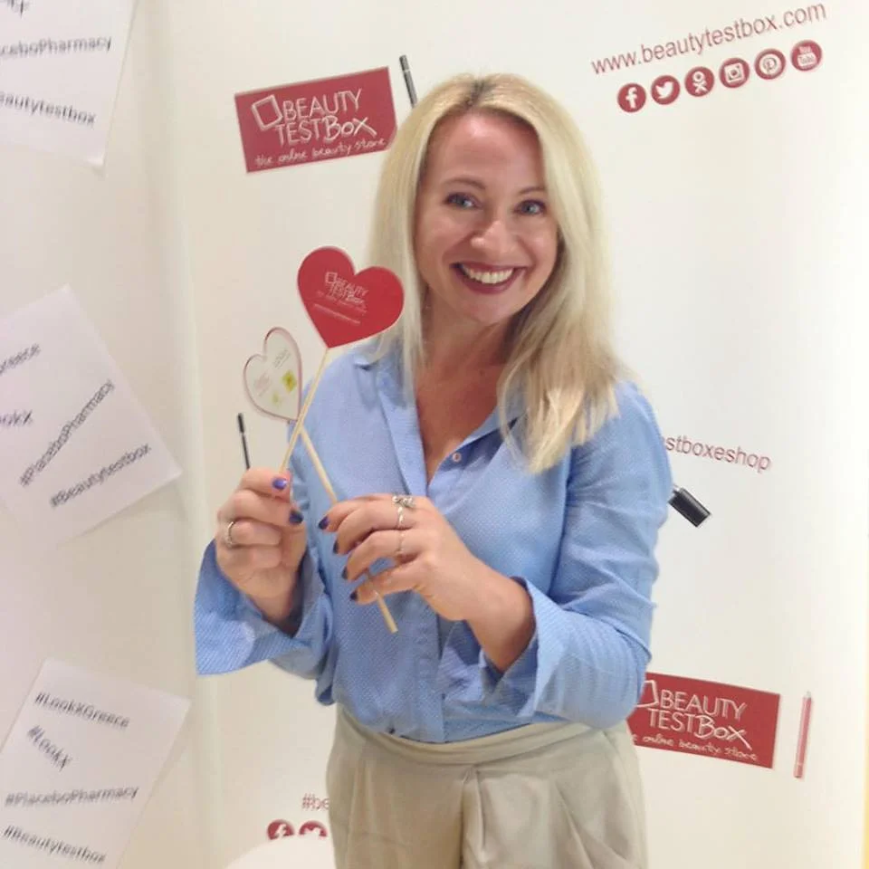 #Smile #loveyourself #positivevibes #bebeautiful #inside #out ✌🏻️❤️ Big time #big #party welcoming #lookxgreece at #placebopharmacy via #beautytestbox❣ !t#skincare#swiss#dermatology#vickysstylecom