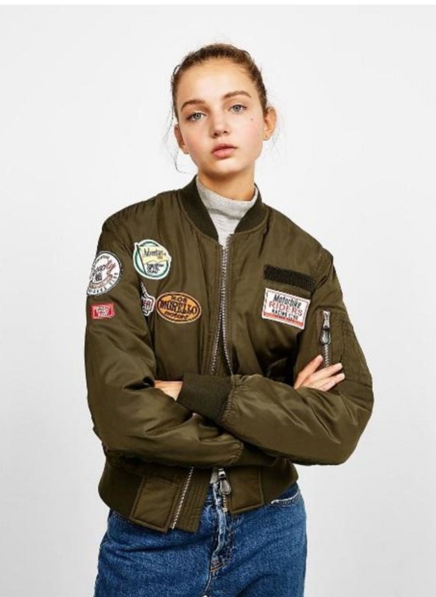 Khaki Alert στην νέα Bershka collection!