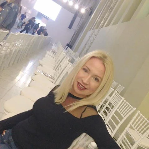 #Fashion #week days.. New #asymmetric #angled #bob #hairstyle new love!❤️ Thanks a lot @dikaiap @epicdayspaglyf for the great #hairstyle!