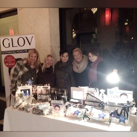 Dream team @glov_gr @toppik_gr ! Thanks a lot for supporting us & make our dream to come true by creating a special love gift supporting @makeawish.greece ! 