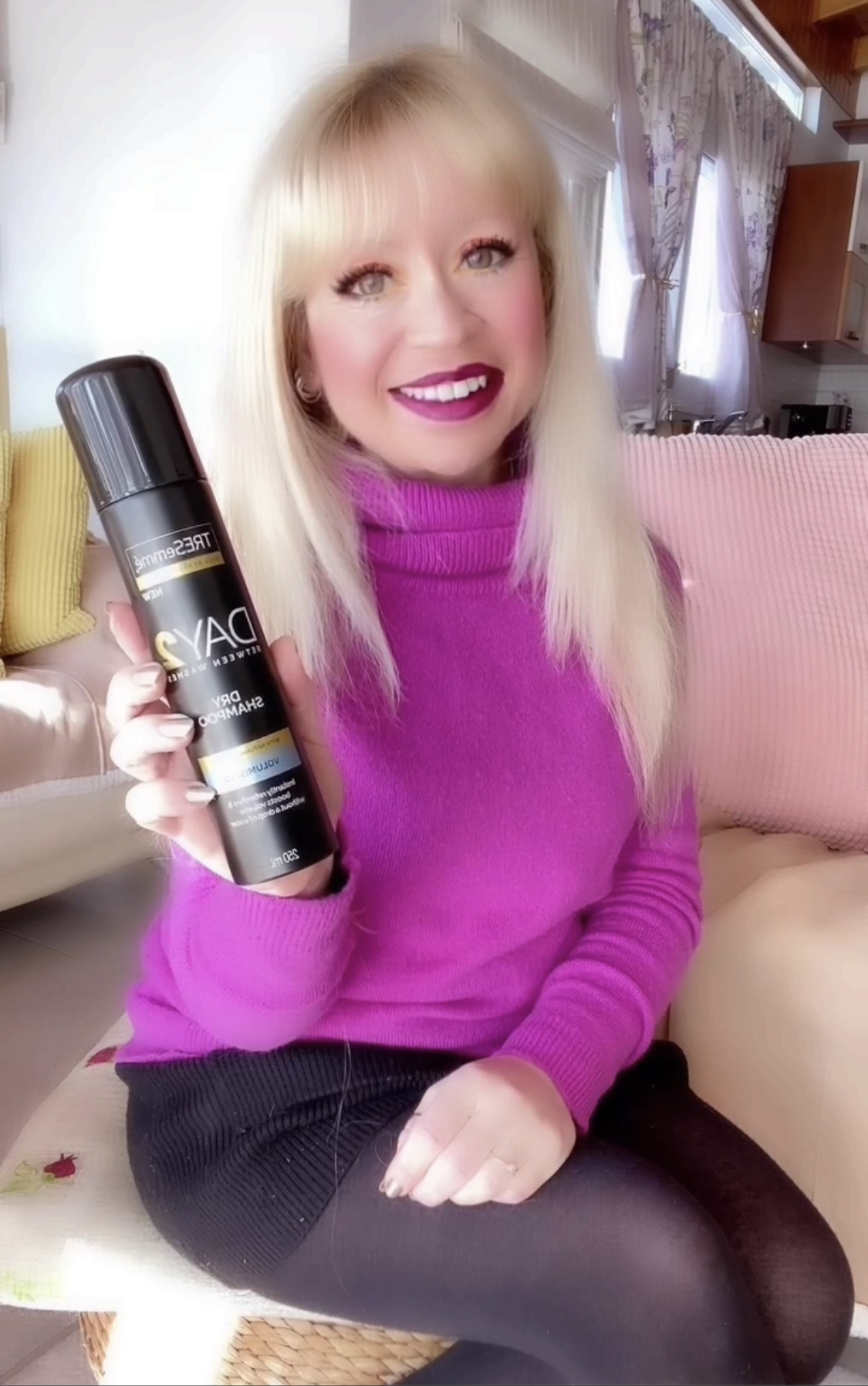 My review on Day 2 Volumising Dry Shampoo TRESemmé 👍🏻