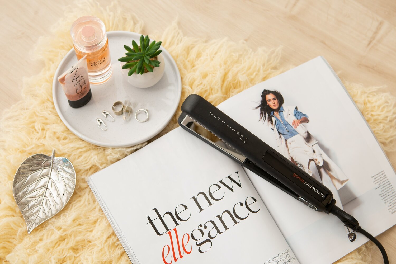 Achieve Sleek and Chic Hair with a Hair Straightener Hairstyle