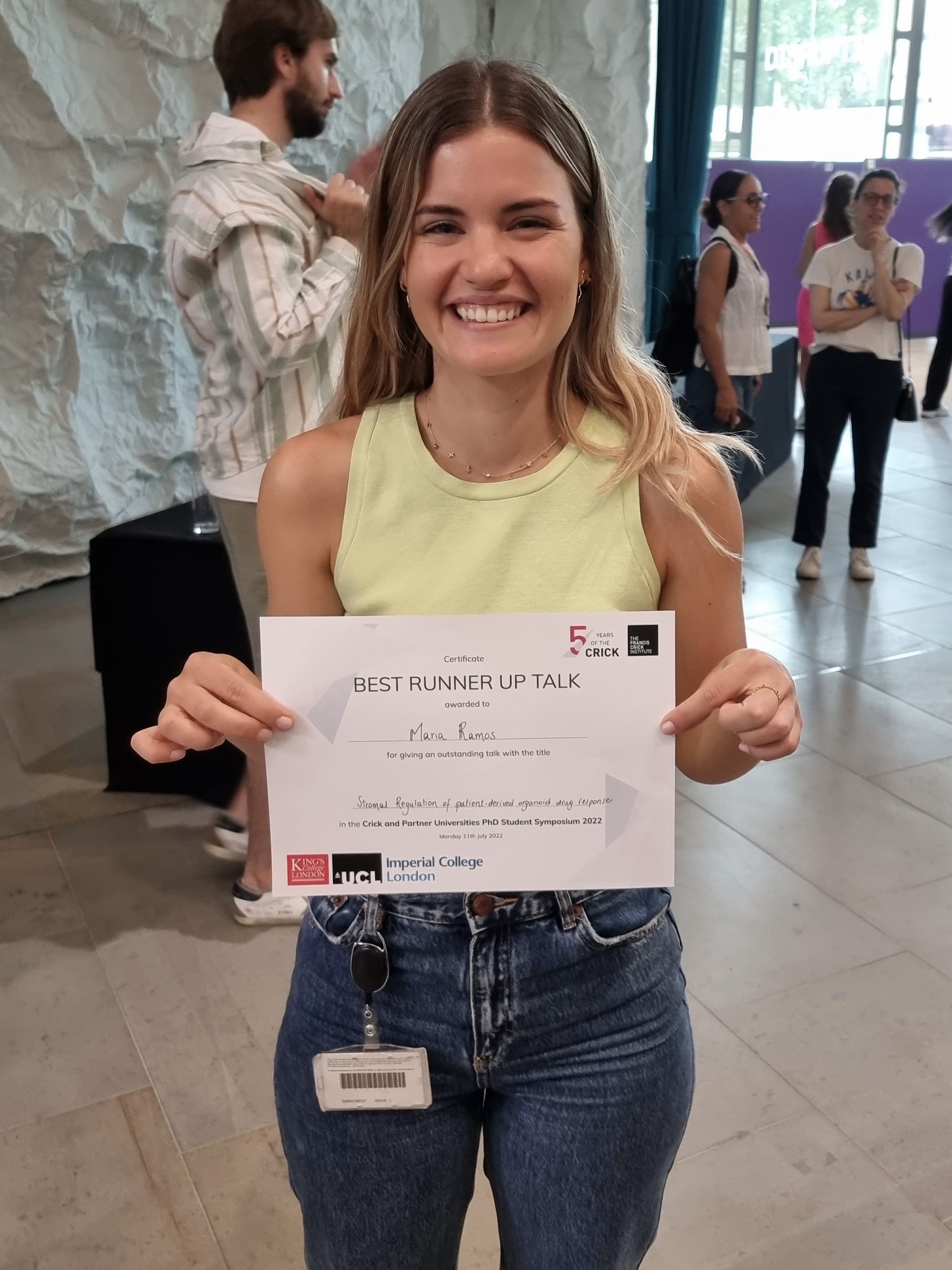  Maria wins the Best Runner Up Talk prize at the Crick PhD Student Conference (Jul. 2022) 