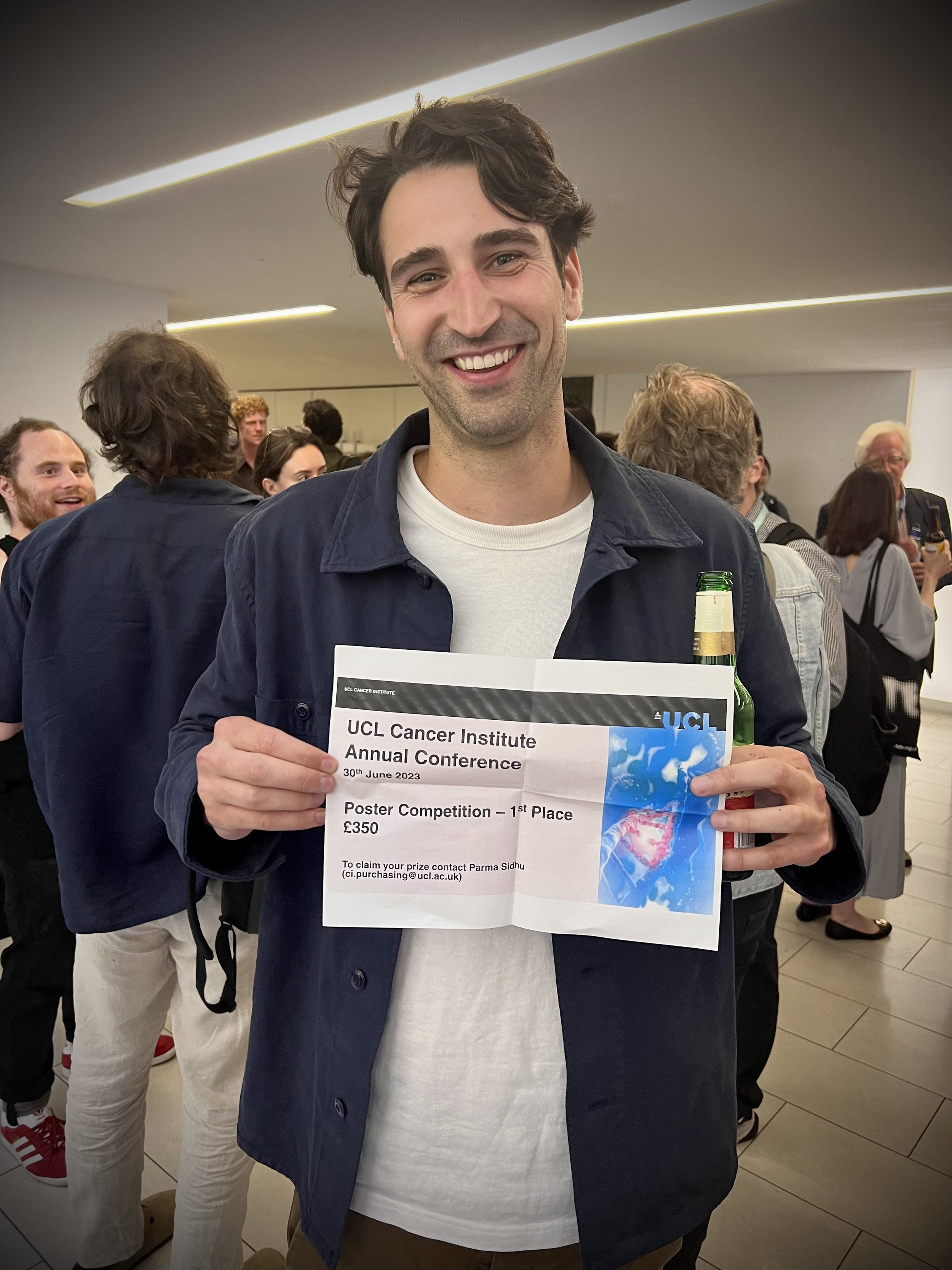  James wins 1st prize at the UCL Cancer Institute poster competition (Jun. 23) 