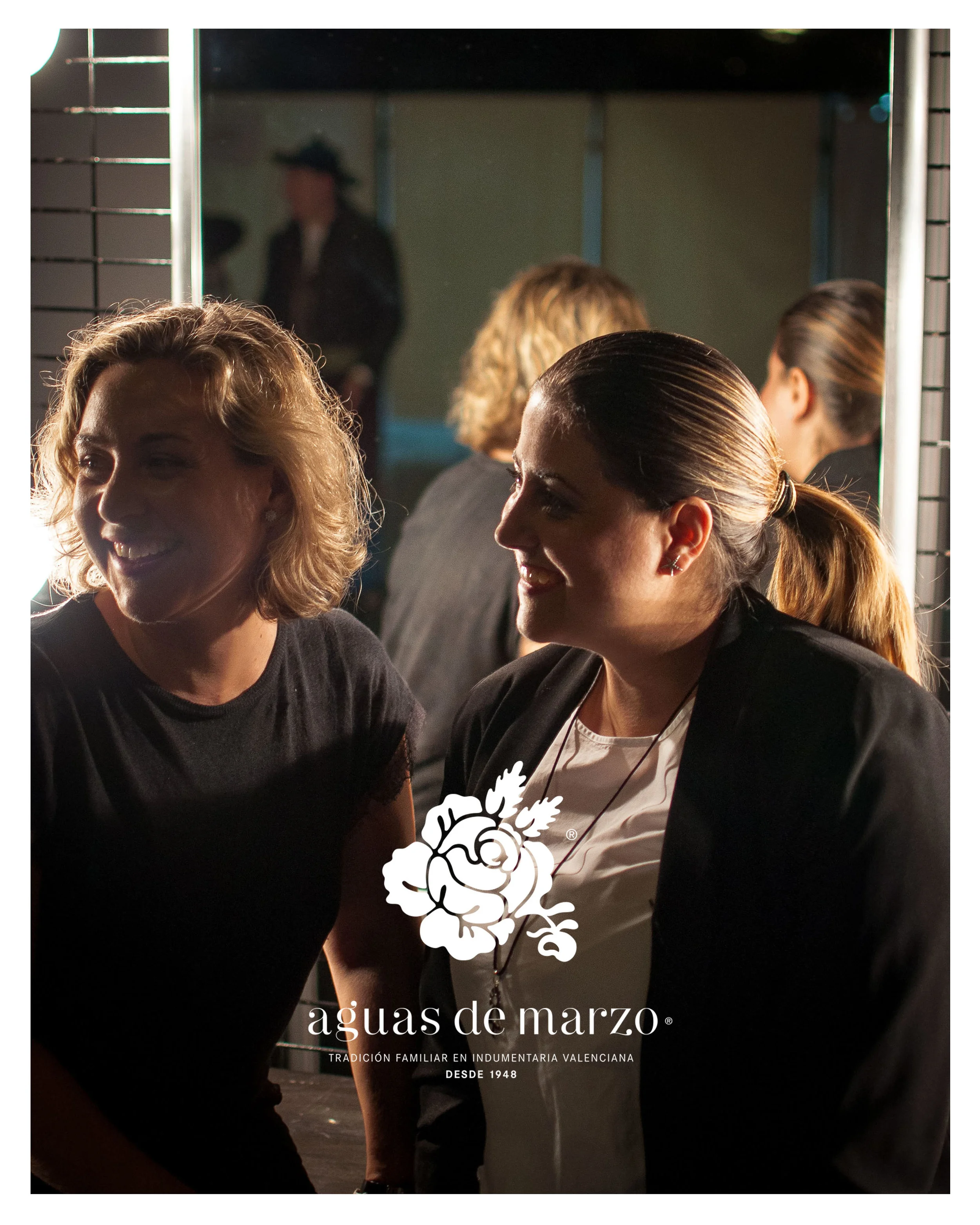 En la imagen, de izquierda a derecha, María y Fátima Aguas, indumentaristas y fundadoras de Aguas de Marzo indumentaria.