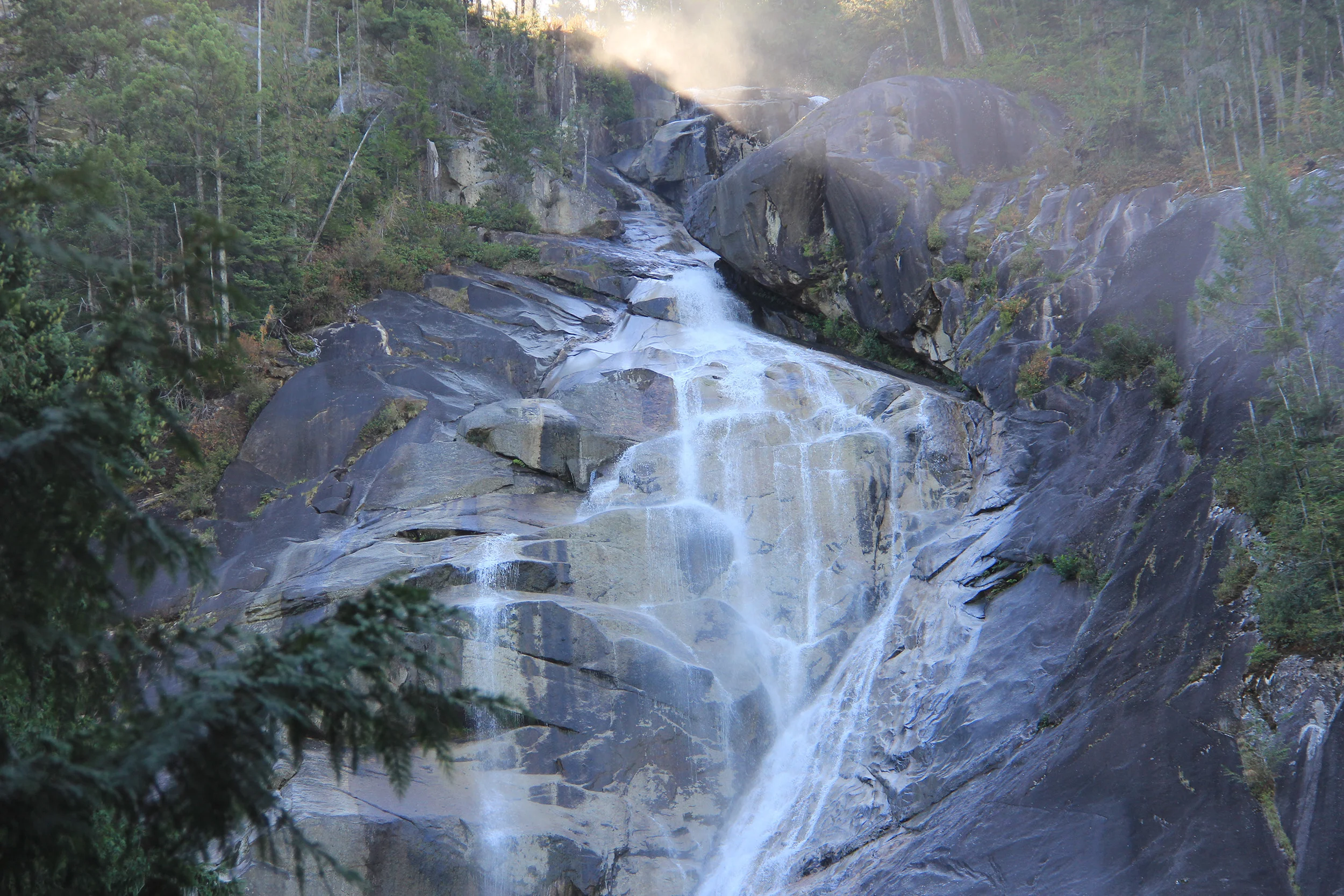 Shannon Falls, Squamish (spelt Skwxwu7mesh in the native language - the 7 represents a guttural sound)