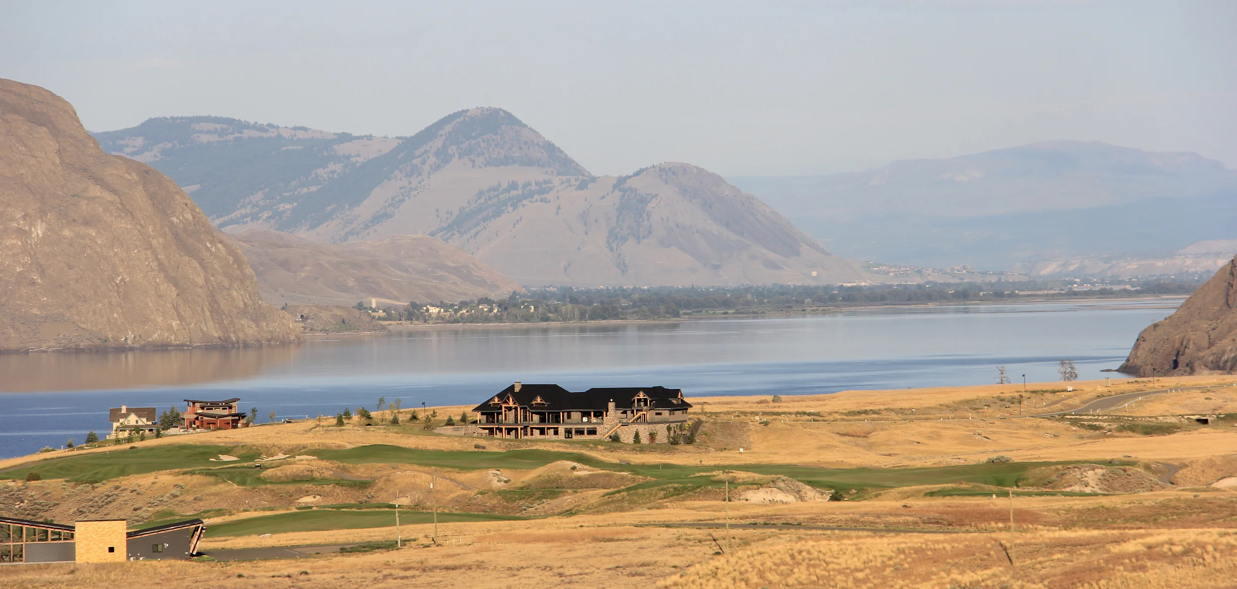 Tobiano on the Cariboo Highway, BC