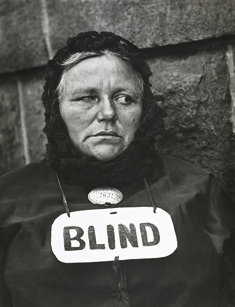 Blind Woman, New York, 1916 (négatif) années 1940 (tirage). Tirage gélatino-argentique Collection FUNDACIÓN MAPFRE © Aperture Foundation Inc., Paul Strand Archive