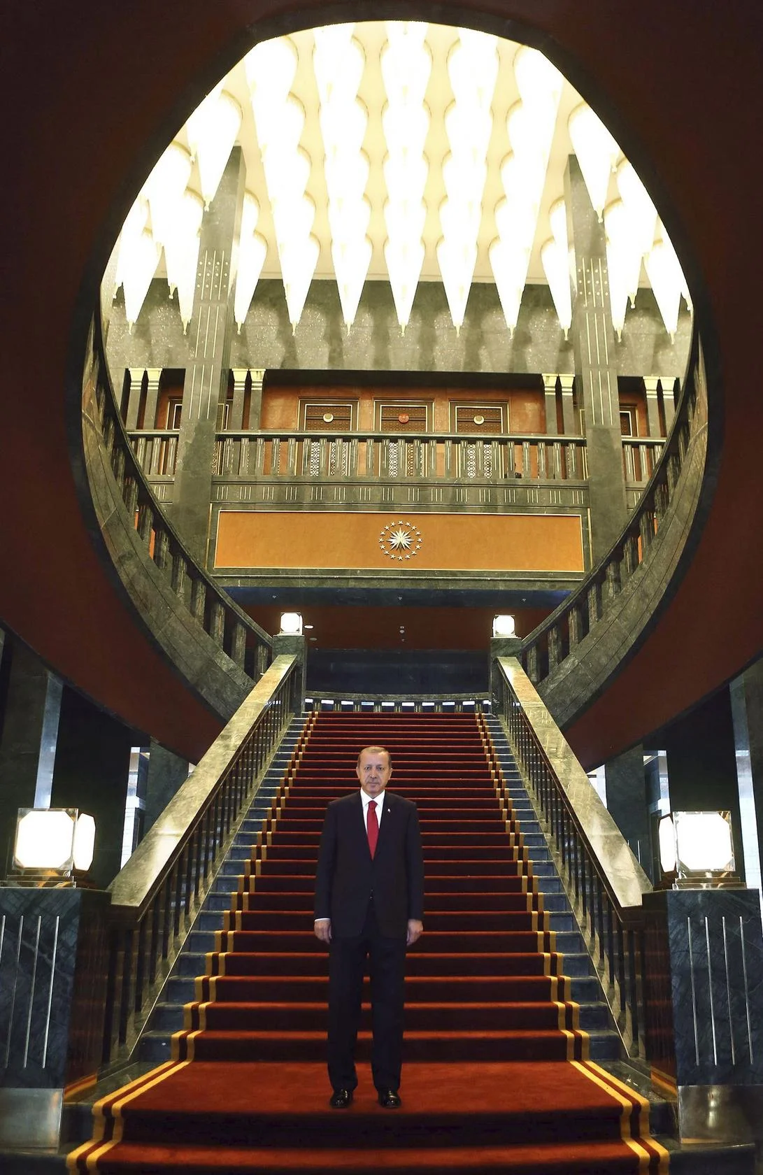 Les mains sales du nouveau Calife d'Istanbul