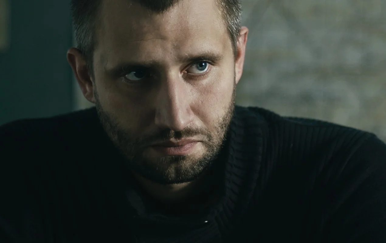 L'Idiot, un film sur "les gens qui crèvent comme des porcs, parce qu'ils  ne sont rien pour personne"