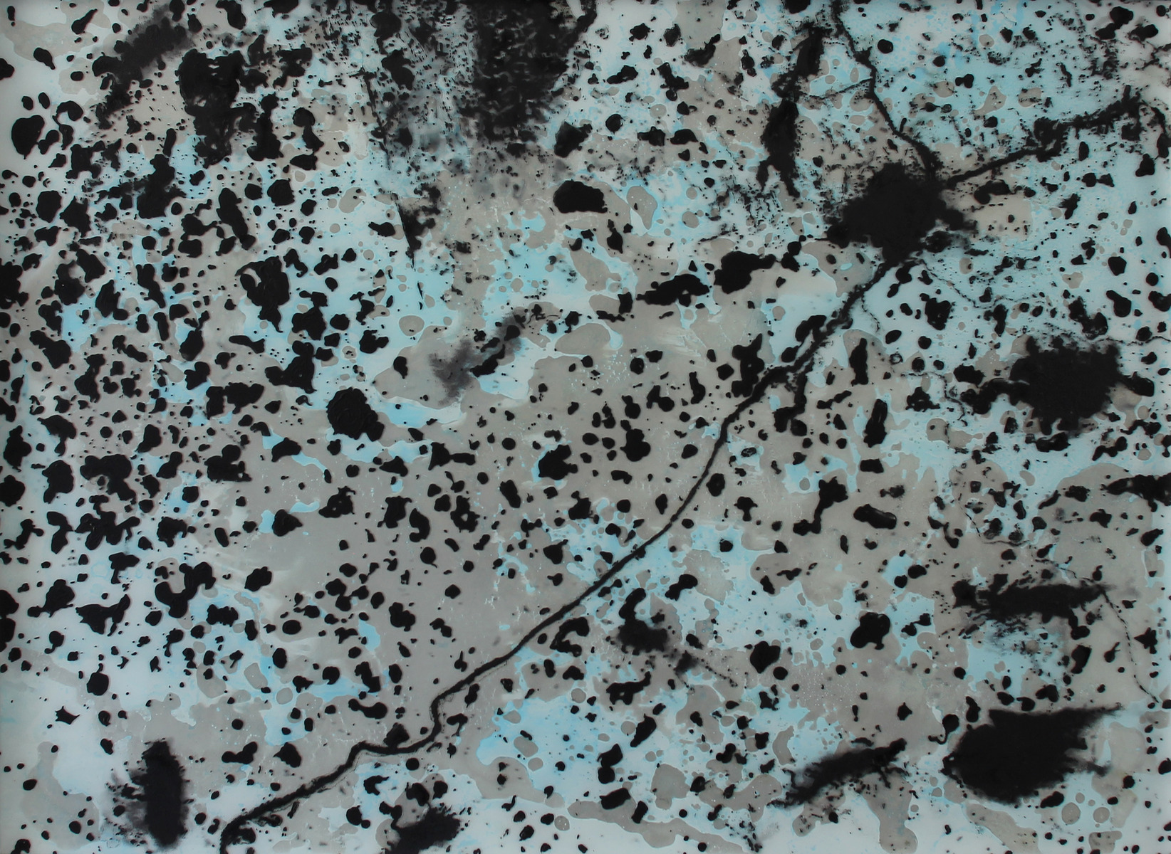 Jean-Marc Cerino - Champ de bataille sous la neige, vue verticale, 80, 2015 huile sur verre, huile, acrylique irradiante et peinture synthétique à la bombe , 81 x 108 cm