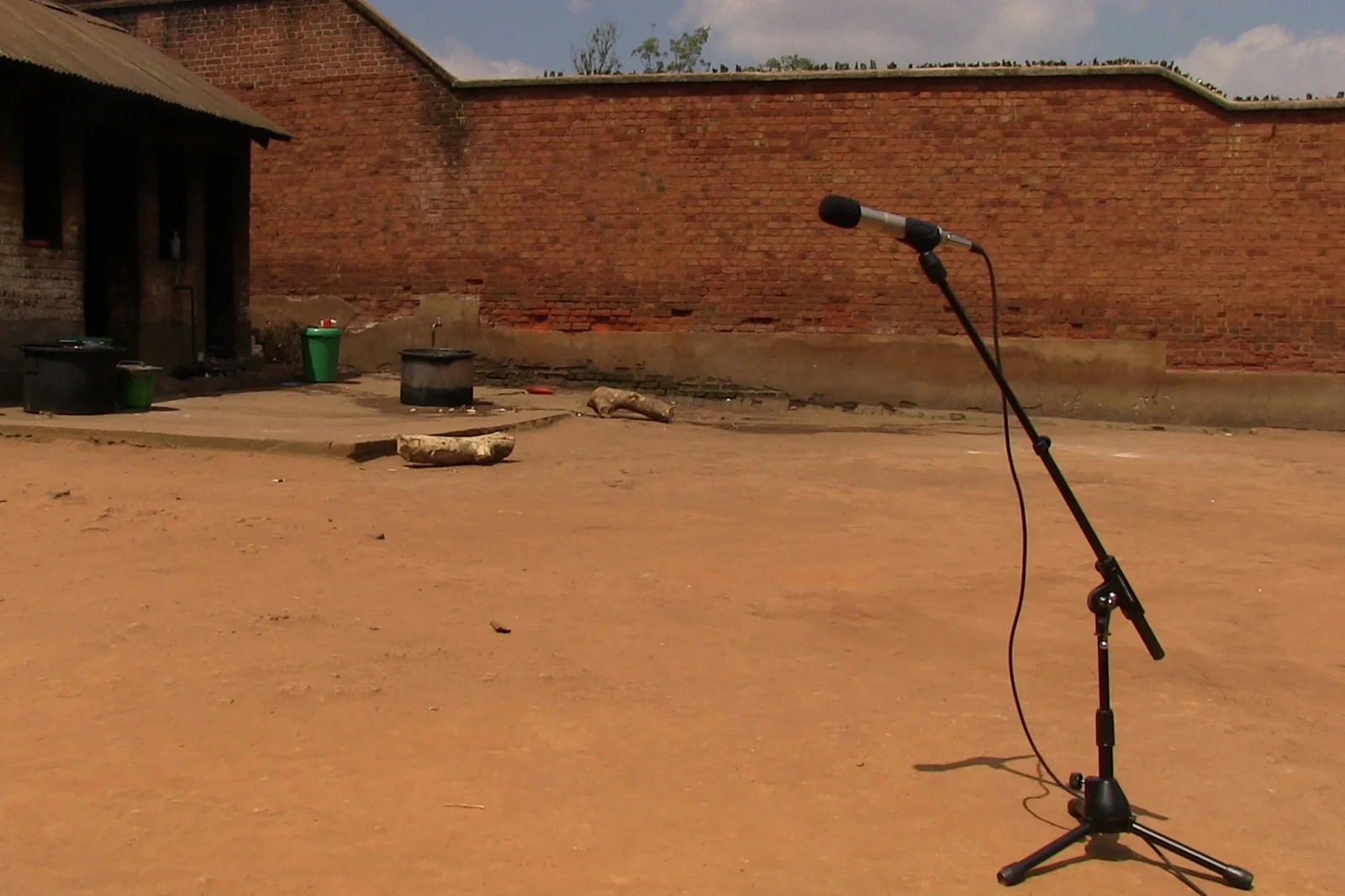 D'une prison du Malawi aux Grammy Awards (sans jamais quitter la case prison)