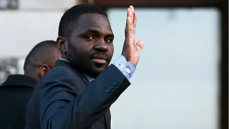 Hommage à l'homme qui a traversé la Manche à pied