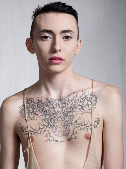 Se faire chambrer par Bettina Rheims 