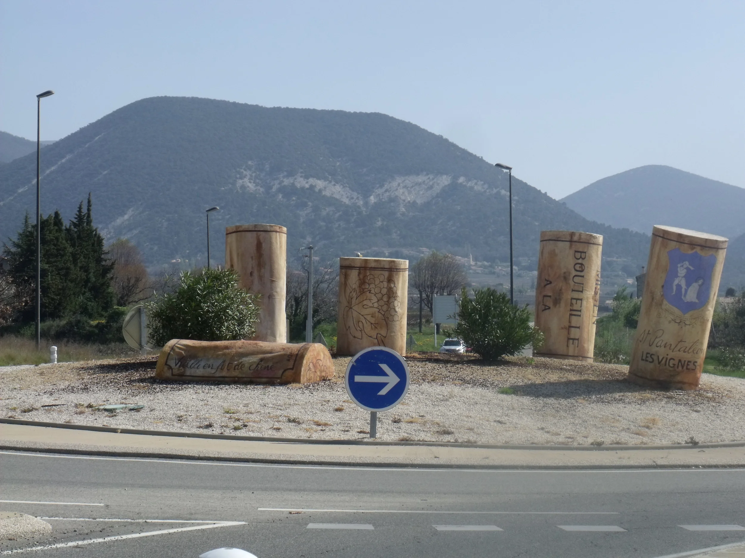 St Pantaleon les Vignes, Drôme