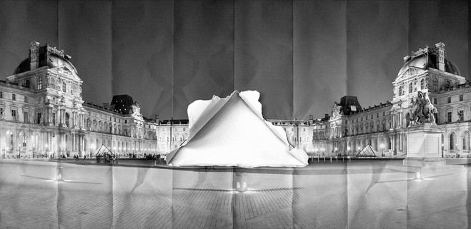 JR anamorphose le Louvre 