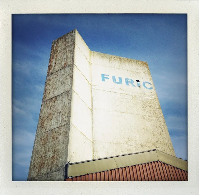 A peine on oublie, par Emmanuel Delabranche