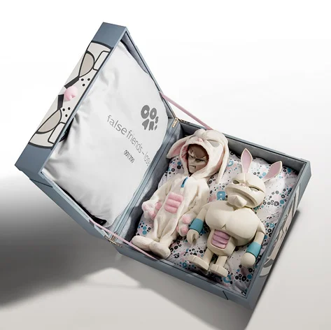 False Friends, des jouets pas gentils