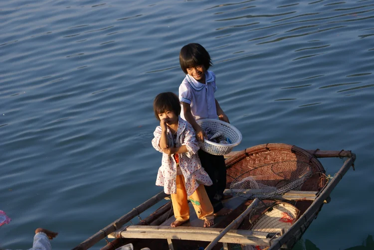 Des journées entières (Ha Long), par Candice Nguyen