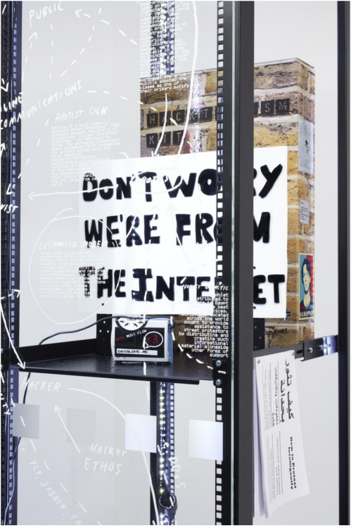 Simon Denny, hacker de l'art moderne