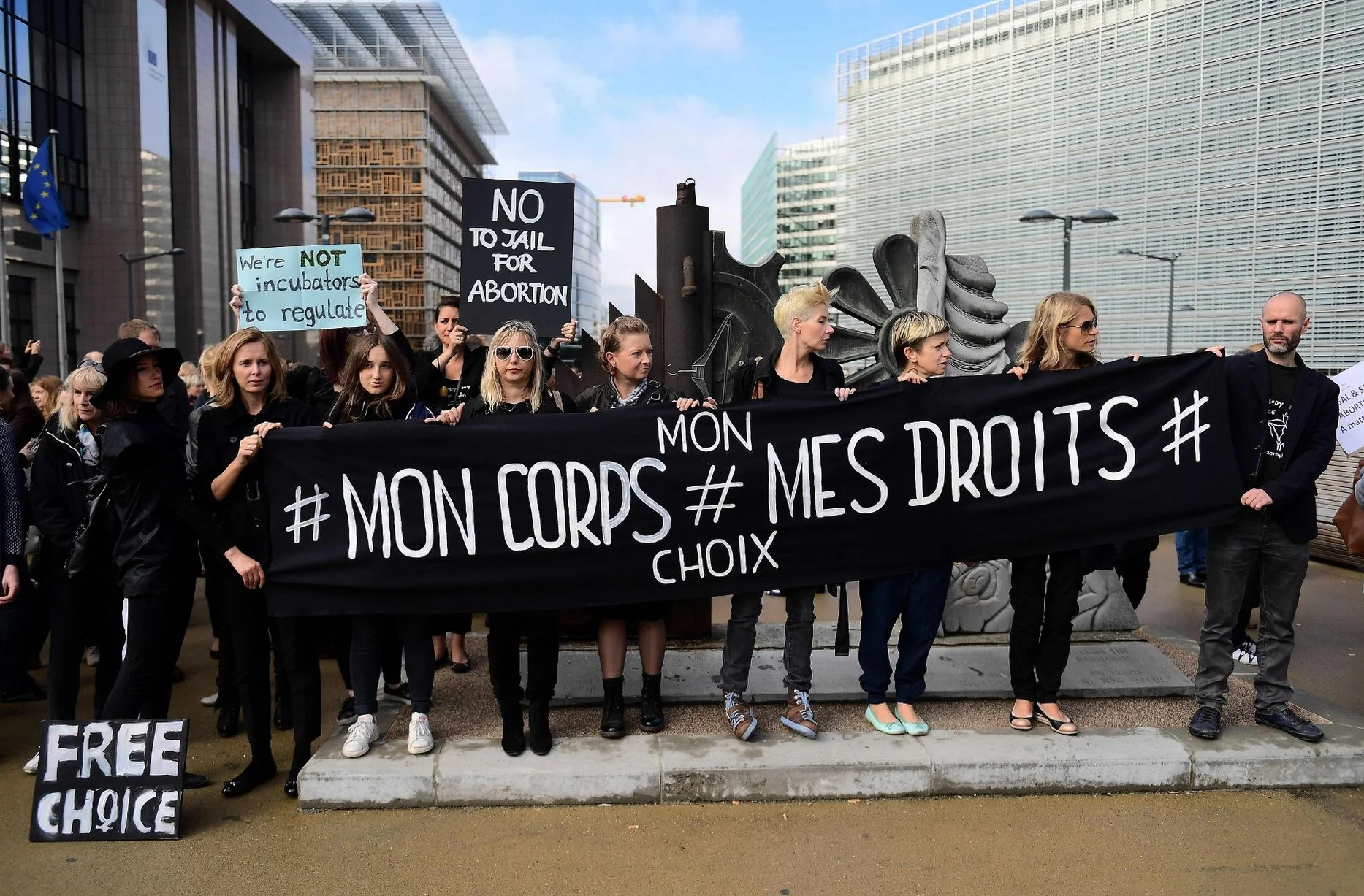 Pologne : un projet d’interdiction totale de l’avortement