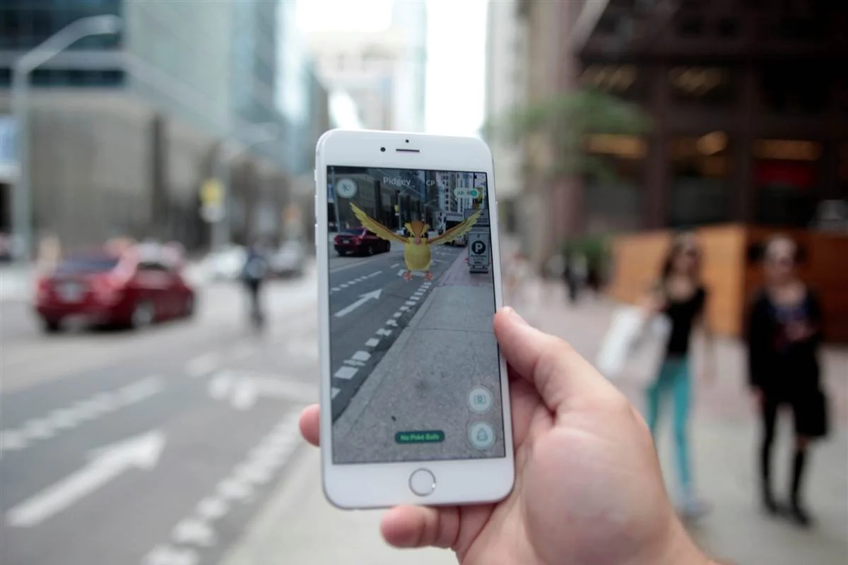 Au lieu de chasser le Pokemon, aidez le DAL à identifier des immeubles vacants pour reloger des familles expulsées de chez elles