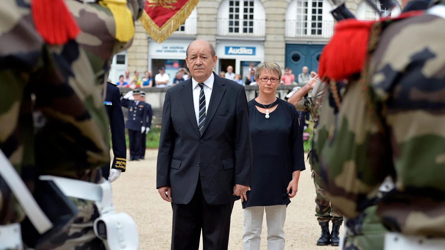 Je me souviens de : Les généraux – Enquête sur le pouvoir militaire en France de Jean Guisnel