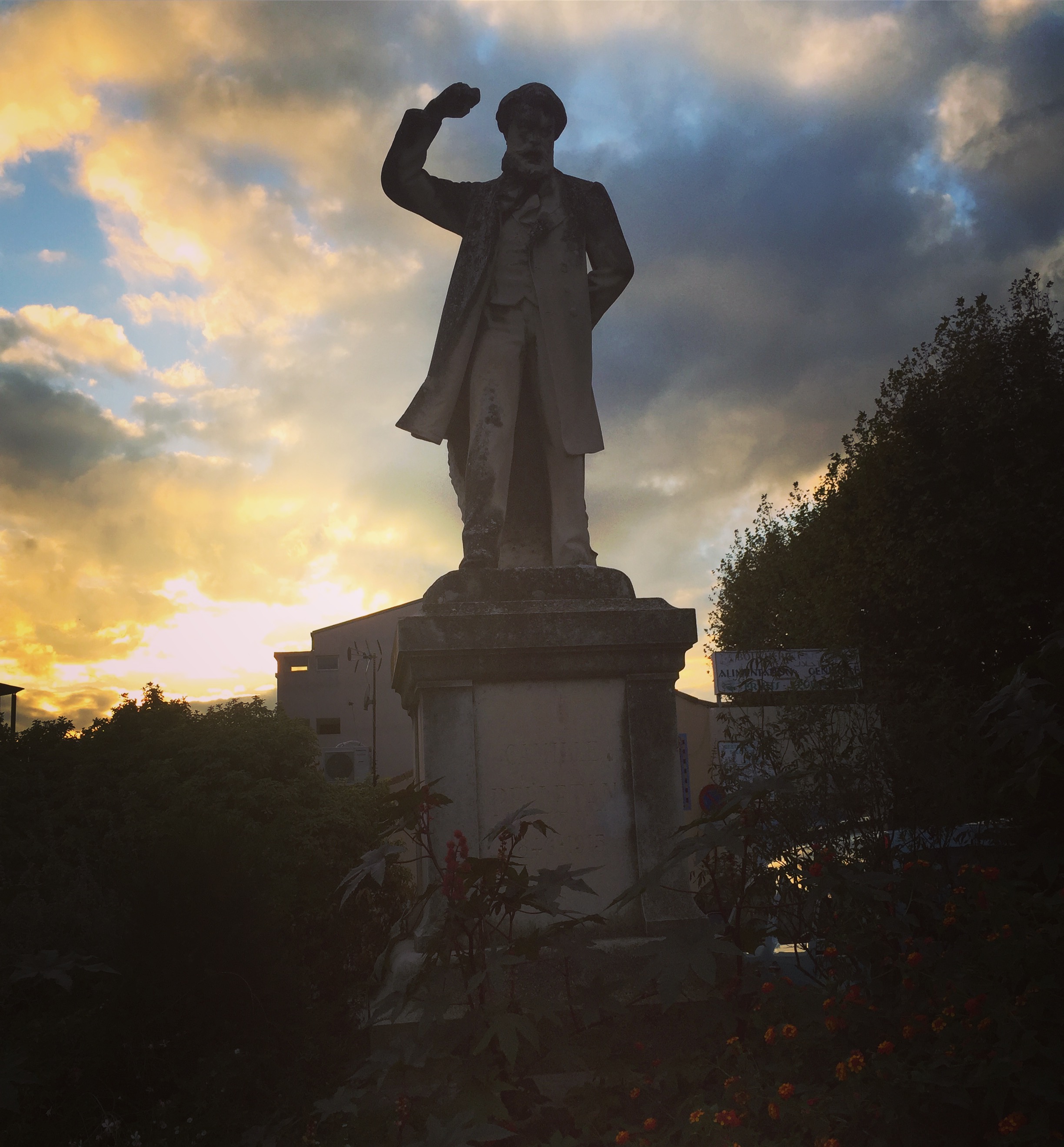 Quels mondes & qu'en faire, par Arnaud Maïsetti